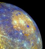 Část mapy Merkuru v tzv. falešných barvách.