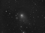 Snímek komety C/2009 P1 Garradd ze 27. června 2011. Autor: Michael Jäger
