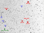 Snímek okolí Epsilon Aurigae pořízený CCD kamerou ST5C přes objektiv Pentacon auto 2,8/29 (zorné pole 379' x 284'). Vyznačené jsou proměnné hvězdy a srovnávací hvězdy (cmp, ch1 až ch4).