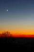 Měsíc a Venuše nad soumračným obzorem 27. listopadu 2011. Autor: Petr Horálek