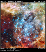 Pohled na otevřenou hvězdokupu uvnitř mlhoviny 30 Doradus (foto HST)