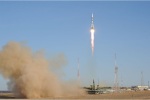 Raketa mizí nad kosmodromem Autor: Energia