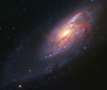 Galaxie M 106 na snímku z HST Autor: NASA, R. Gendler