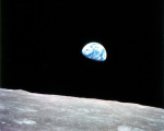 Východ Země nad Měsícem z Apolla 8. Autor: NASA.