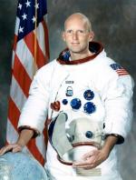 Fullerton jako astronaut programu Apollo Autor: www.collectspace.com