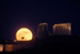 20.06.2008 - Východ Měsíce o slunovratu na mysu Sounion