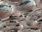 29.11.2015 - Tmavé písečné kaskády na Marsu