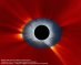 12.04.2016 - Kombinovaná korona slunečního zatmění ze Země a z vesmíru