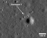 04.06.2016 - Stín sondy Surveyor 1