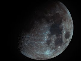 Mesiac v prvej štvrti