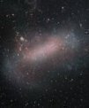 Autor: ESO/VMC Survey - Blízká galaxie Velký Magellanův oblak na snímku dalekohledu VISTA
