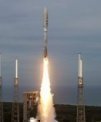 Autor: ULA (United Launch Alliance) - Start rakety Atlas V v konfiguraci 511