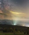 Snímek „Miznúca nočná obloha“ Ondreje Králika
(1. místo v kategorii Světelné znečištění)