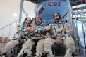 Autor: NASA - Posádka Sojuzu TMA-08M u simulátoru ve Hvězdném městečku. Zleva A. Misurkin, P. Vinogradov a Ch. Cassidy
