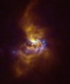 Autor: ESO/ALMA (ESO/NAOJ/NRAO)/Weber et al. - Hmota v blízkosti hvězdy V960 Mon - kombinovaný záběr z dat pořízených přístrojem SPHERE a radioteleskopem ALMA