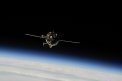 Autor: NASA - Sojuz TMA-10M na svém příletu ke stanici