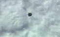 Autor: Spaceflightnow.com/TV NASA - Nesouměrný Sojuz bez jednoho solárního panelu při příletu ke stanici