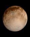 Autor: NASA/New Horizons/JHUAPL/Bill Davis. - Barvitě 