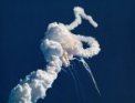 Autor: NASA. - Výbuch raketoplánu Challenger 73 sekund po startu.
