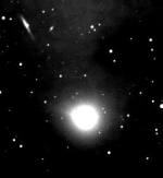 Kometu nynA­ znA!mou pod oznaÄ enA­m C/2002 V1 (NEAT) objevili astronomovA(c) z americkA(c)ho projektu NEAT, vedenA(c)ho Eleanor Helinovou, na snA­mcA­ch poA A­zenA1/2ch 1,2-m zrcadlovA1/2m dalekohledem na havajskA(c) Mt. Haleakale 6.listopadu 2002.