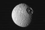 Saturnův měsíc Mimas.