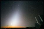 Zodiakální světlo z observatoře Paranal v Chile. Foto: Yuri Beletsky.