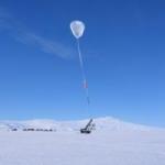 Stratosférický balón se zavěšeným detektorem kosmického záření ATIC.