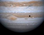 Jupiter na snímku ze sondy Cassini.