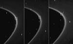 Nový měsíček Saturnu v prstenci G.
