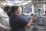 Nicole Stottová na palubě raketoplánu