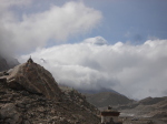Vrcholek Everestu zahalen v oblačnosti. Autor: L. Sanvitale