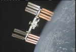 ISS z paluby raketoplánu během obletu