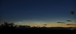 Noční svítící oblaka a kometa McNaught z Lučence ráno 24. června 2010. Autor: Juraj Hanula