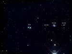 Snímek dvojhvězdy M40 a jejího okolí