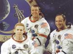 Posádka Apolla 14. Zdroj: NASA.