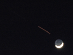 ISS a Discovery nedaleko Měsíce. Autor: Jan Mocek