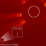 Dvoutisící kometa SOHO. Zdroj: NASA/ESA/SOHO.
