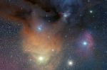 Oblast mezihvězdného prachu zkoumaná vědci na observatoři Paranal v Chile. Autor: S. Guisard /ESO