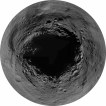 Severní pól planetky Vesta. Z fotografií NASA vytvořil Phil Stooke.