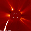 Kometa C/2011 W3 (Lovejoy) u Slunce v koronografu C2 sondy SOHO