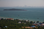 Pattaya, ostrov Ko Krok a ožívající ranní provoz. Autor: Petr Horálek Pattaya, ostrov Ko Krok a ožívající ranní provoz. Autor: Petr Horálek