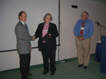 Kamil Hornoch, Mary Kay Hemenway a Mike Bennett při předání ceny Pacifické astronomické společnosti. Autor: PAS