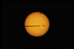 Venuša a lietadlo pred slnečným diskom. Autor: Peter Nemsila