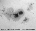Bouřlivá oblast AR1520 na Slunci