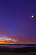 Venuše, Jupiter a Měsíc na ranní obloze. Autor: Petr Horálek