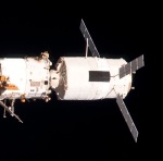 ATV-2 Johannes Kepler připojené k ISS v roce 2011. Autor: NASA ATV-2 Johannes Kepler připojené k ISS v roce 2011. Autor: NASA