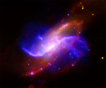 Galaxie M 106 na kombinovaném snímku Autor: X-ray: NASA/CXC/Univ. of Maryland/A.S. Wilson et al.; Optical: Pal.Obs. DSS; IR: NASA/JPL-Caltech; V