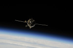 Sojuz TMA-10M na svém příletu ke stanici Autor: NASA