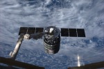 Loď Cygnus C. Gordon Fullerton u kosmické stanice v neděli 12. ledna Autor: Spaceflightnow.com