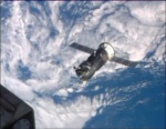Progress při finálním přiblížení ke stanici Autor: TV NASA
